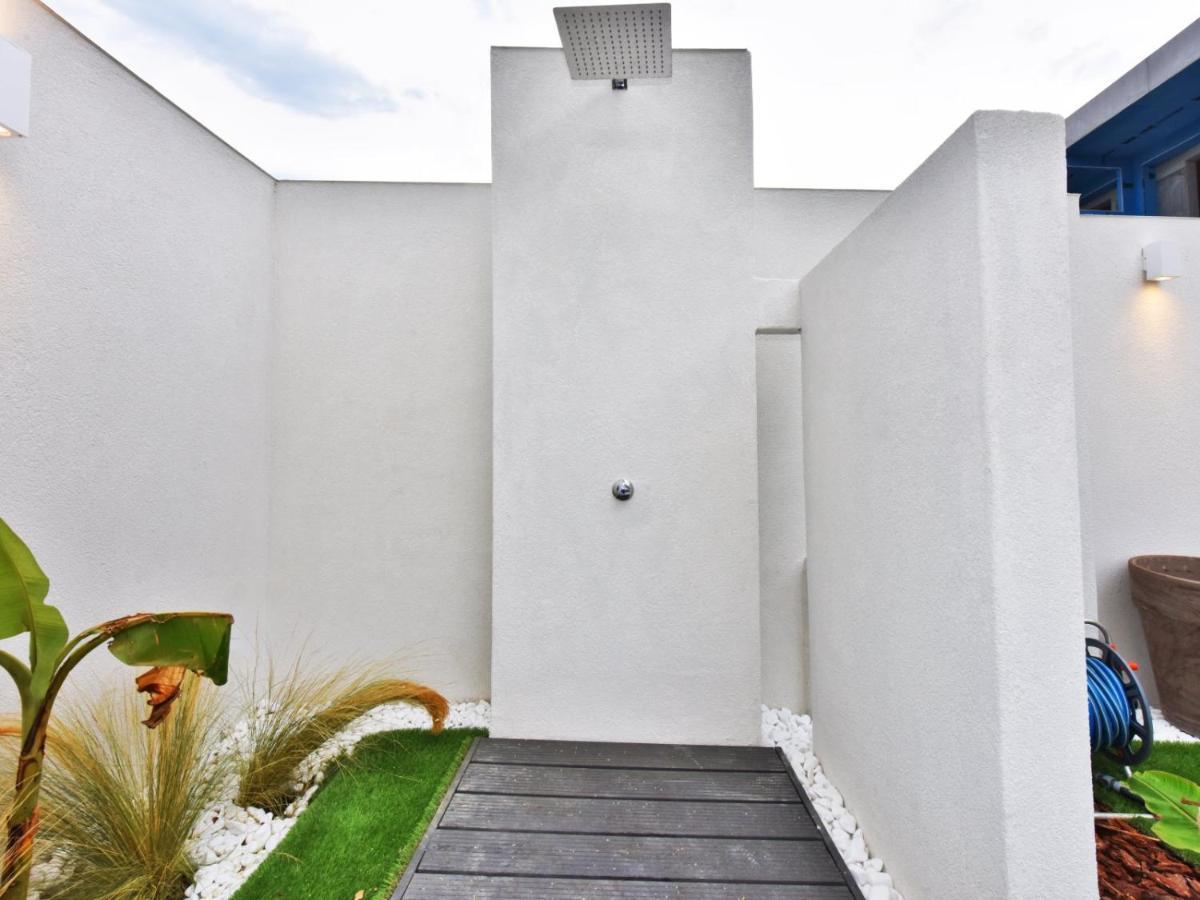 4 Elements Seaside Luxury Suites By Rentalspro Services Nea Moudania Halkidiki Екстер'єр фото