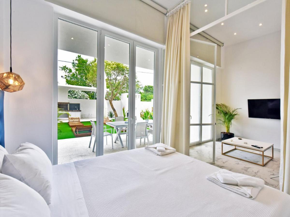 4 Elements Seaside Luxury Suites By Rentalspro Services Nea Moudania Halkidiki Екстер'єр фото